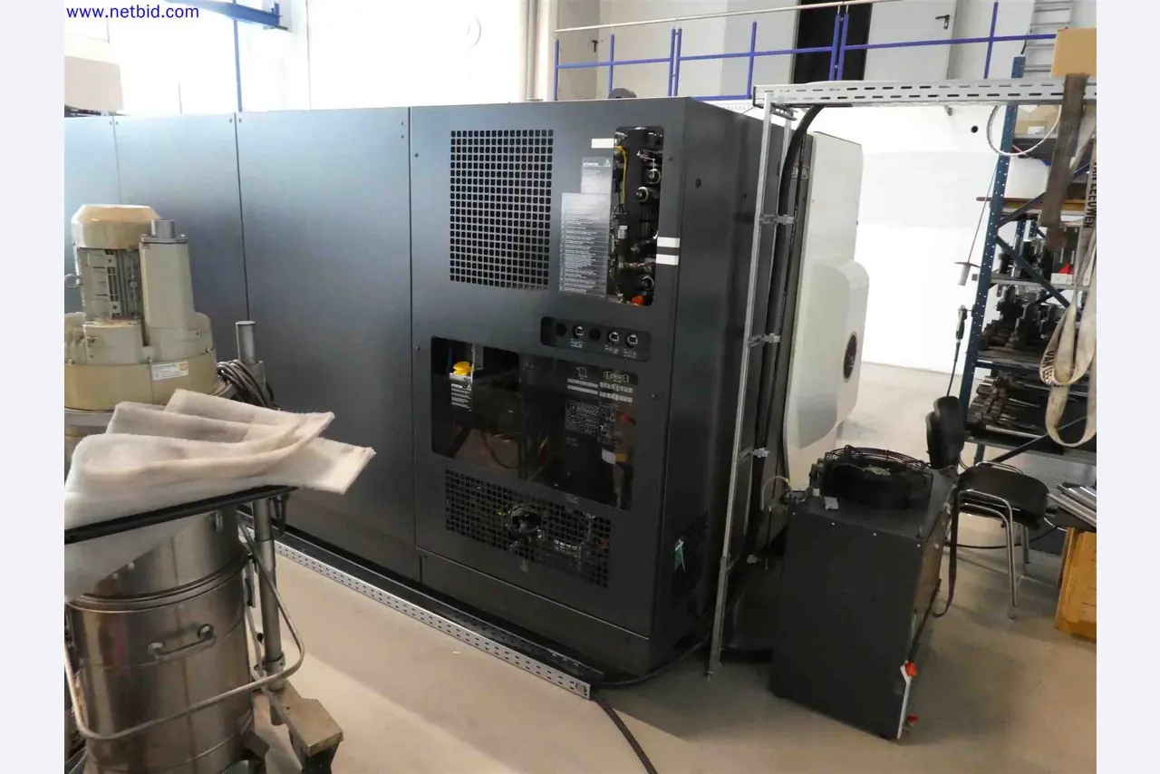 Maschinen zur Herstellung von präzisen Metallbauteilen mittels CNC-Drehen und CNC-Fräsen-18