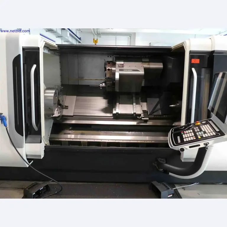 Maschinen zur Herstellung von präzisen Metallbauteilen mittels CNC-Drehen und CNC-Fräsen-3