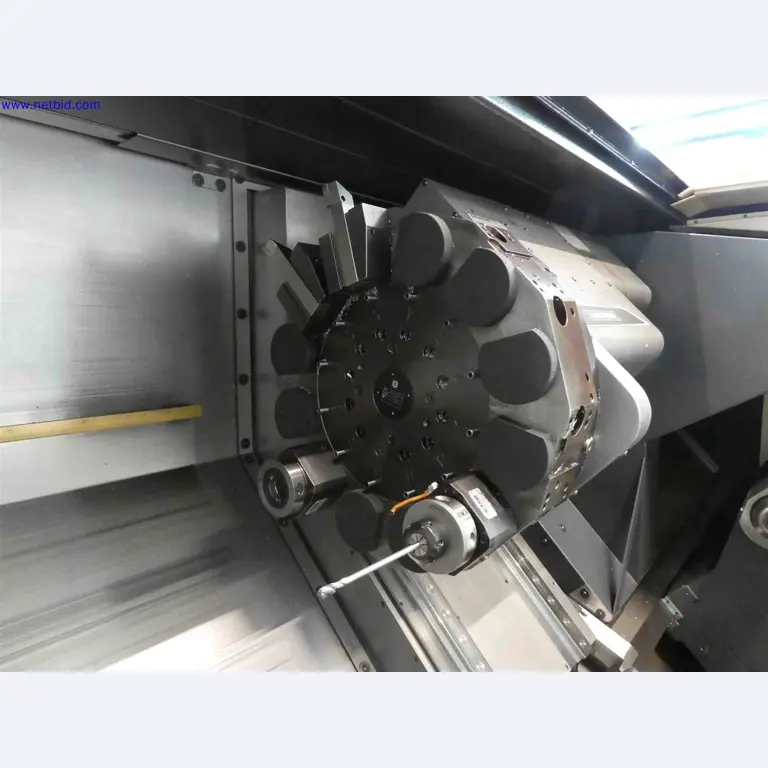 Maschinen zur Herstellung von präzisen Metallbauteilen mittels CNC-Drehen und CNC-Fräsen-7