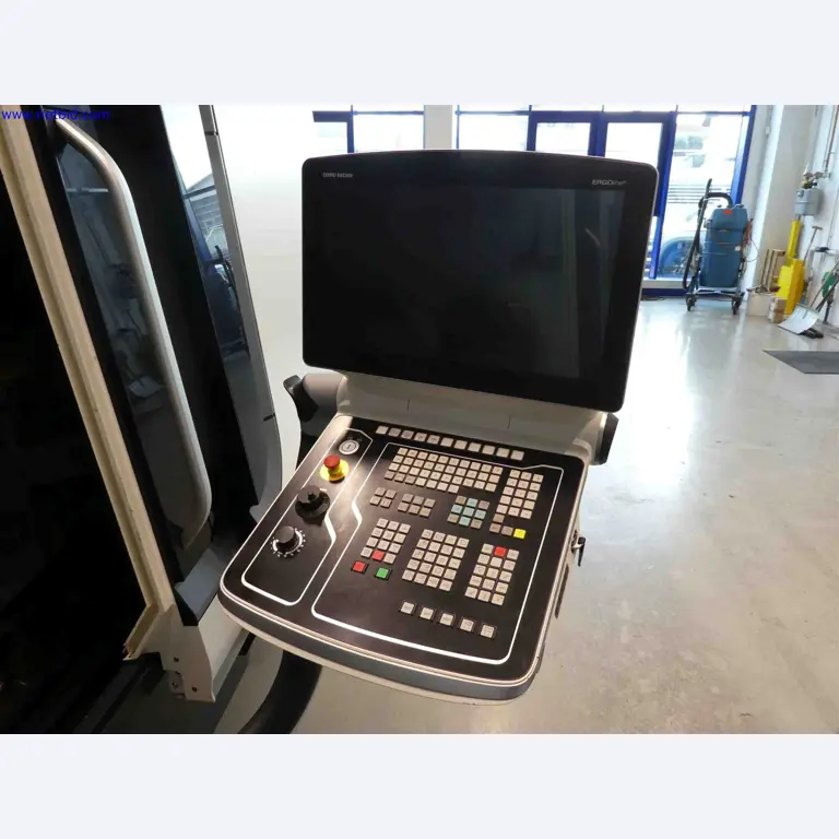 Maschinen zur Herstellung von präzisen Metallbauteilen mittels CNC-Drehen und CNC-Fräsen-9