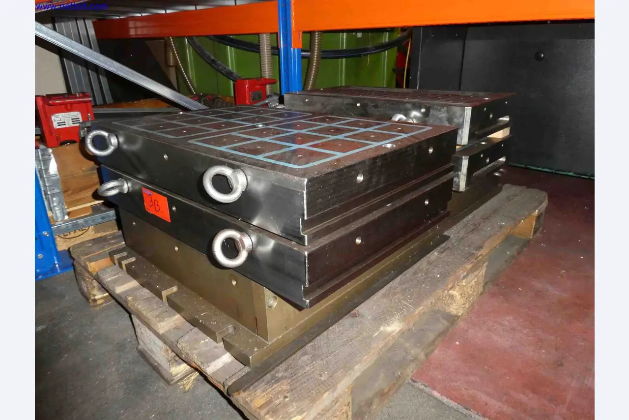 Machines for the production of precise metal components using CNC turning and CNC milling-1