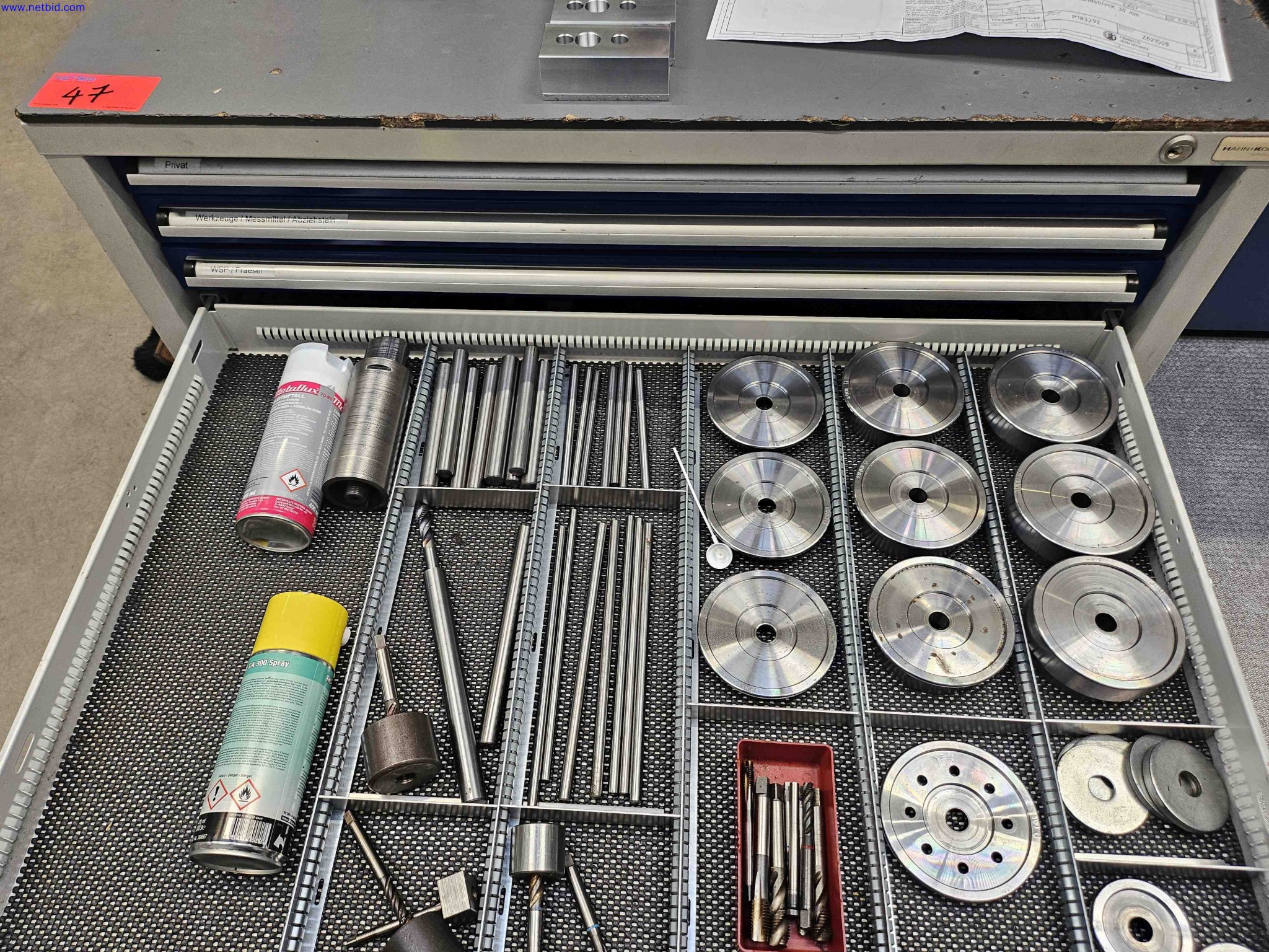 Maschinen zur Herstellung von präzisen Metallbauteilen mittels CNC-Drehen und CNC-Fräsen-10