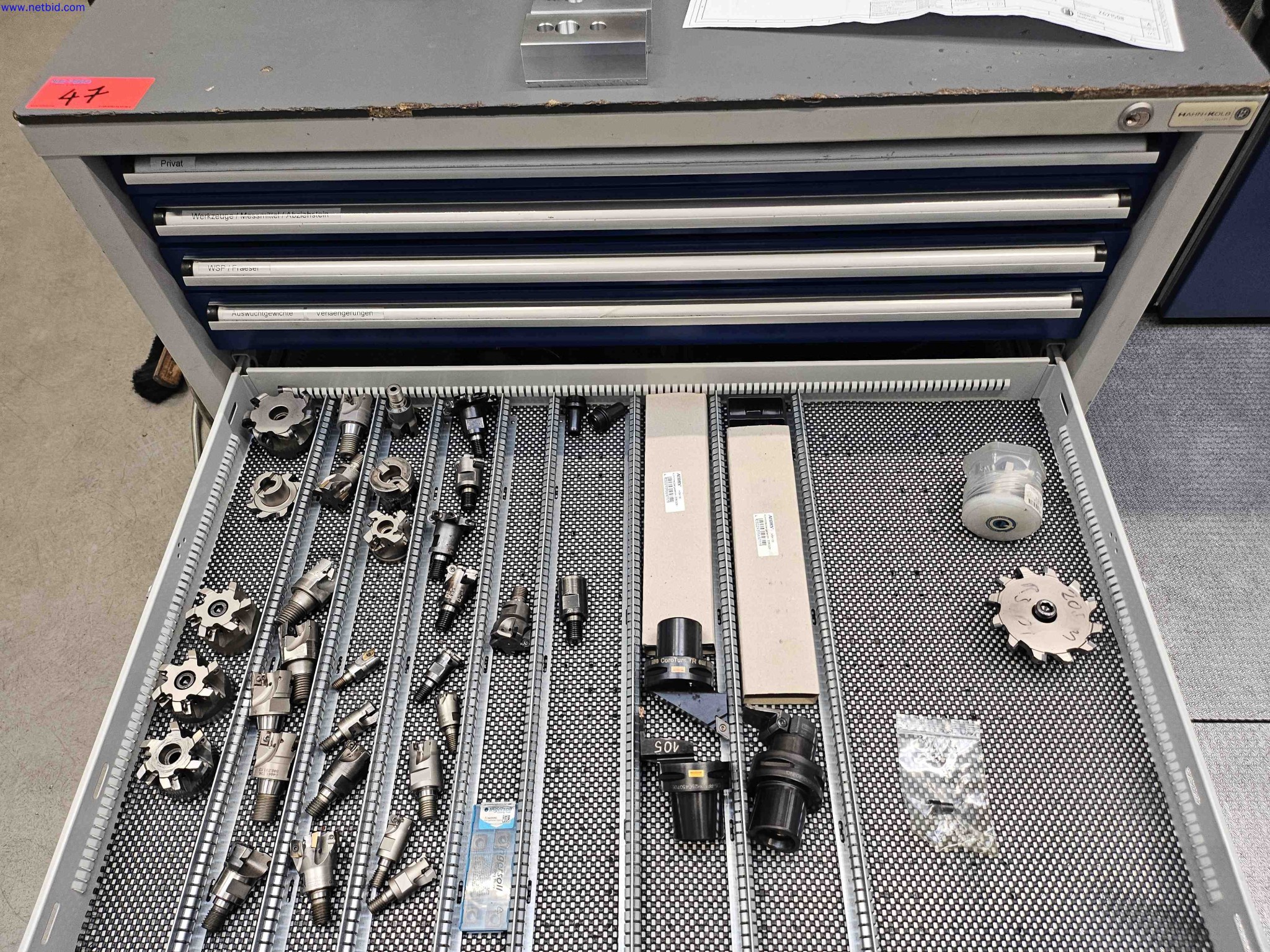 Maschinen zur Herstellung von präzisen Metallbauteilen mittels CNC-Drehen und CNC-Fräsen-11