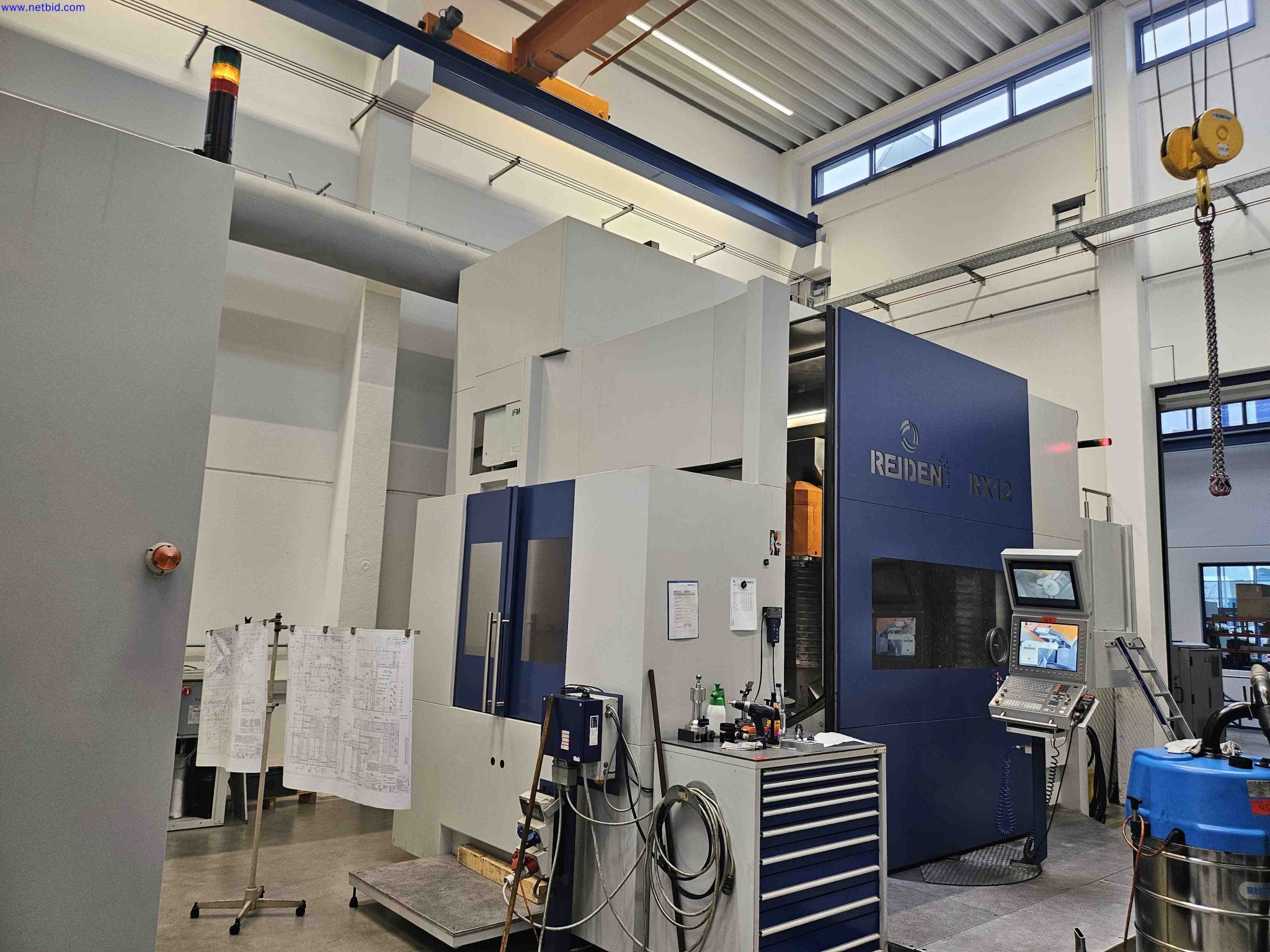 Maschinen zur Herstellung von präzisen Metallbauteilen mittels CNC-Drehen und CNC-Fräsen-1