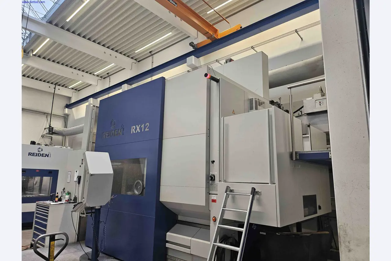 Maschinen zur Herstellung von präzisen Metallbauteilen mittels CNC-Drehen und CNC-Fräsen-2