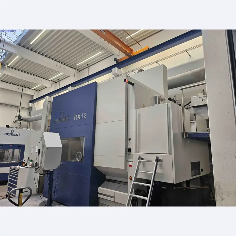 Maschinen zur Herstellung von präzisen Metallbauteilen mittels CNC-Drehen und CNC-Fräsen-2