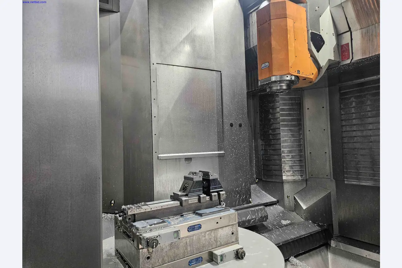 Maschinen zur Herstellung von präzisen Metallbauteilen mittels CNC-Drehen und CNC-Fräsen-3