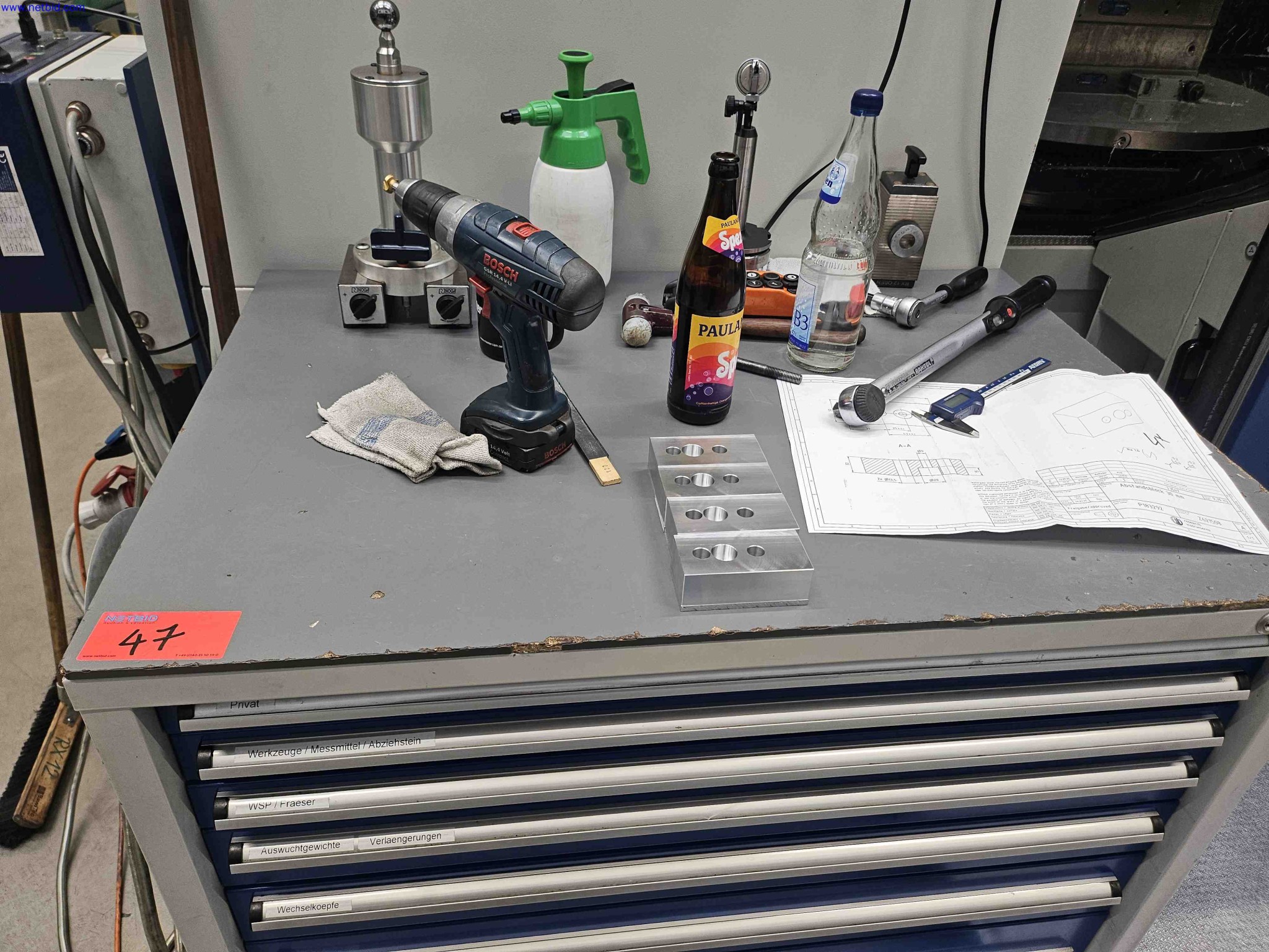 Maschinen zur Herstellung von präzisen Metallbauteilen mittels CNC-Drehen und CNC-Fräsen-7