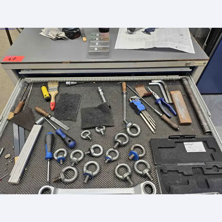 Maschinen zur Herstellung von präzisen Metallbauteilen mittels CNC-Drehen und CNC-Fräsen-8