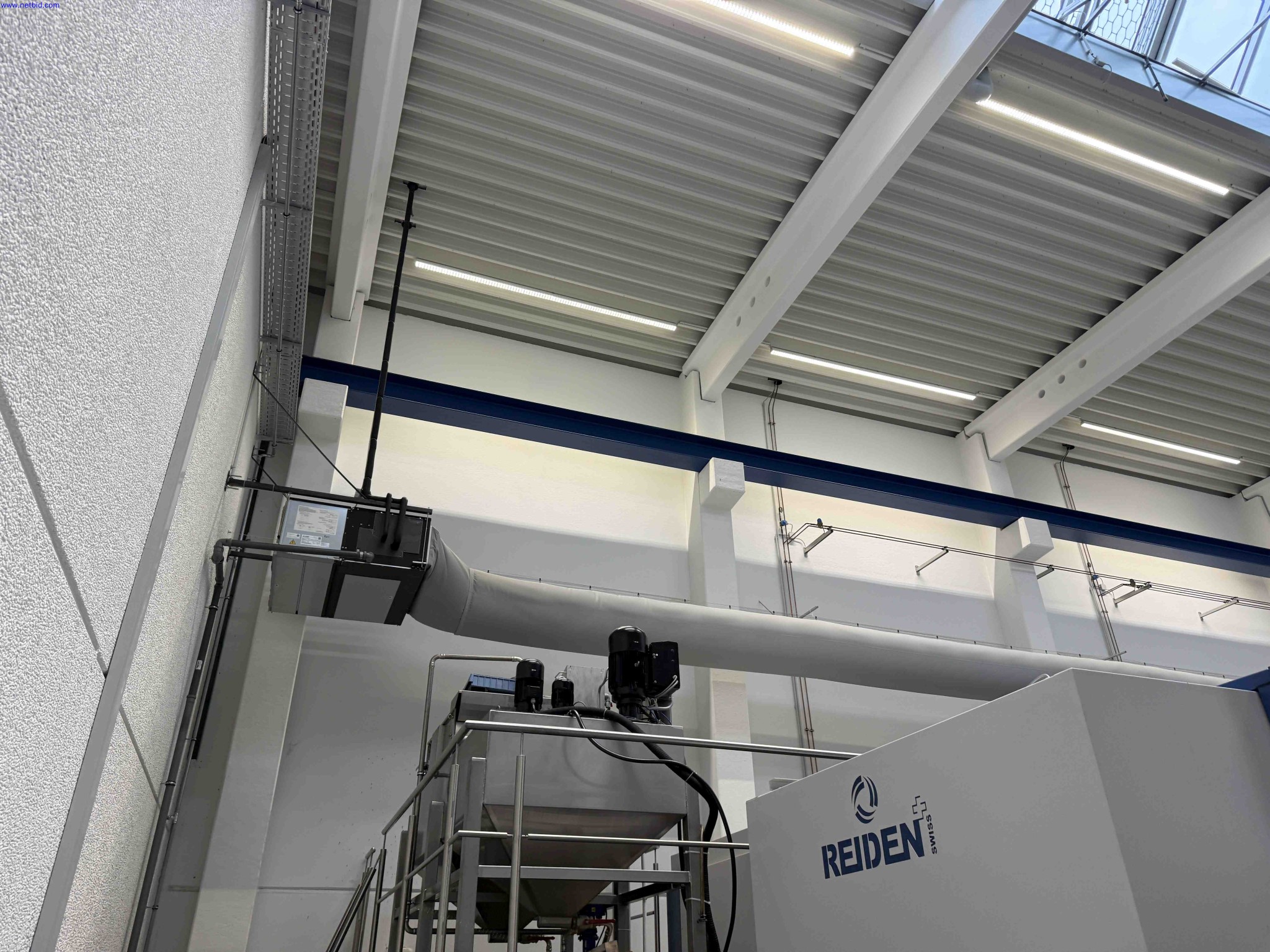 Machines for the production of precise metal components using CNC turning and CNC milling-2