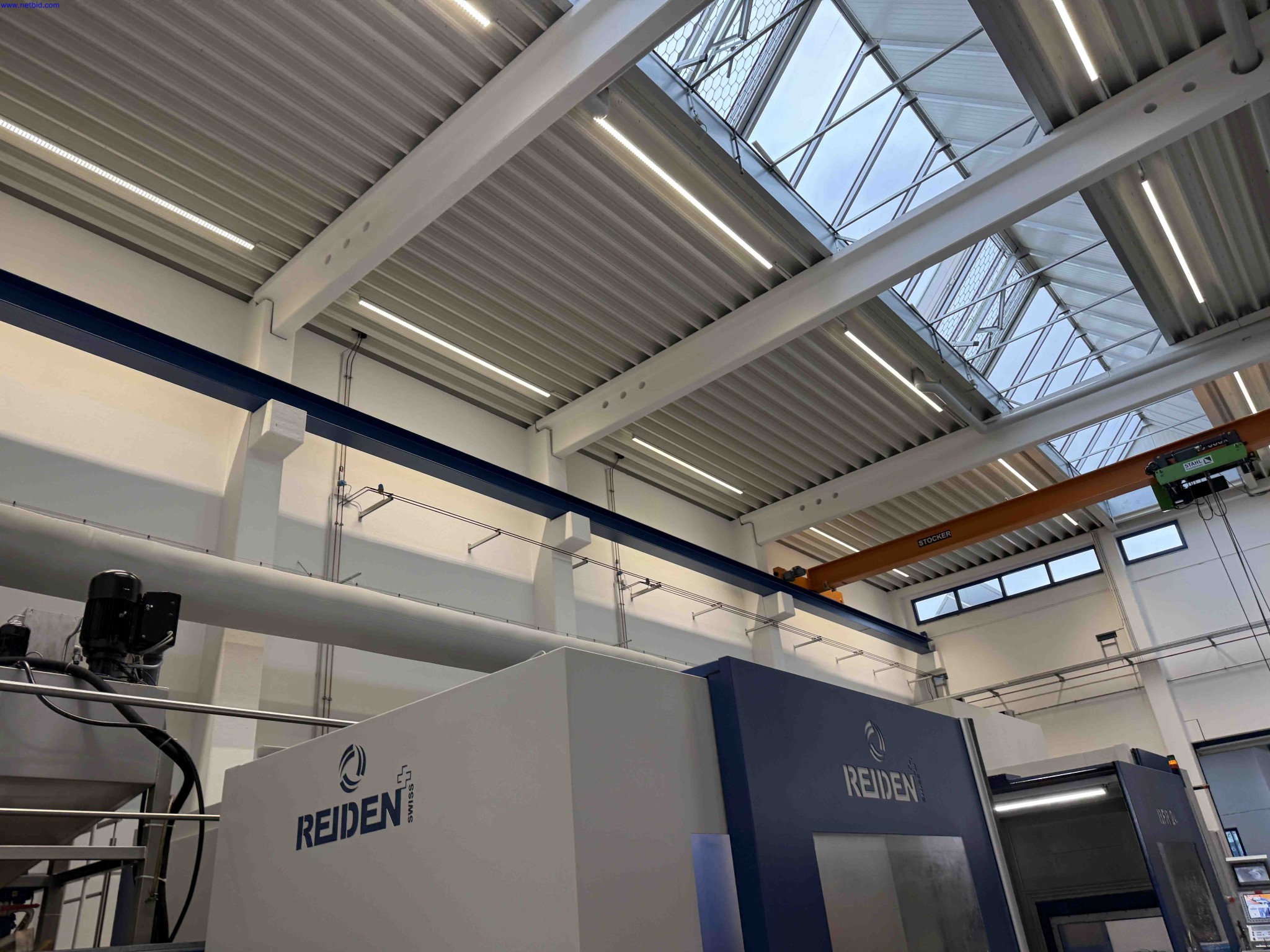 Machines for the production of precise metal components using CNC turning and CNC milling-3