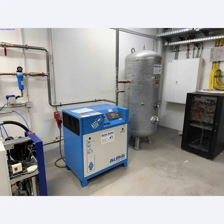 Machines for the production of precise metal components using CNC turning and CNC milling-3