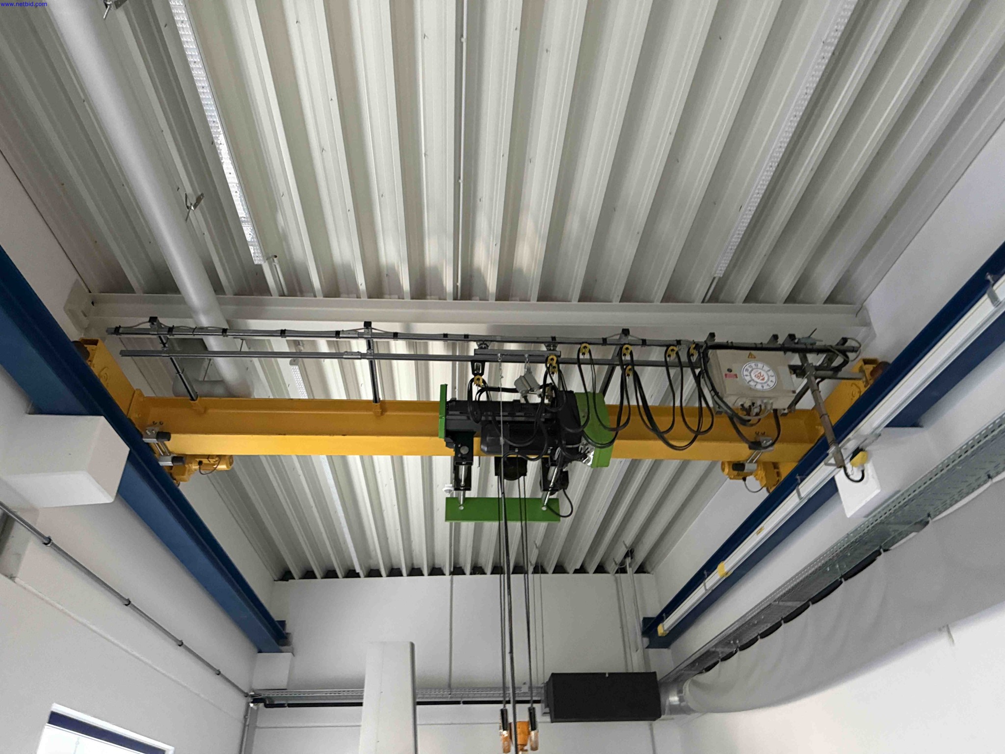 Machines for the production of precise metal components using CNC turning and CNC milling-1