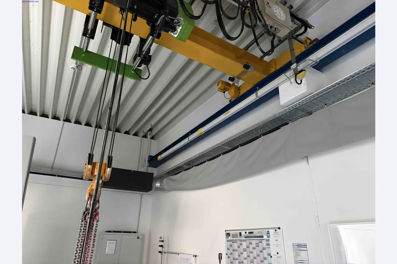 Machines for the production of precise metal components using CNC turning and CNC milling-3