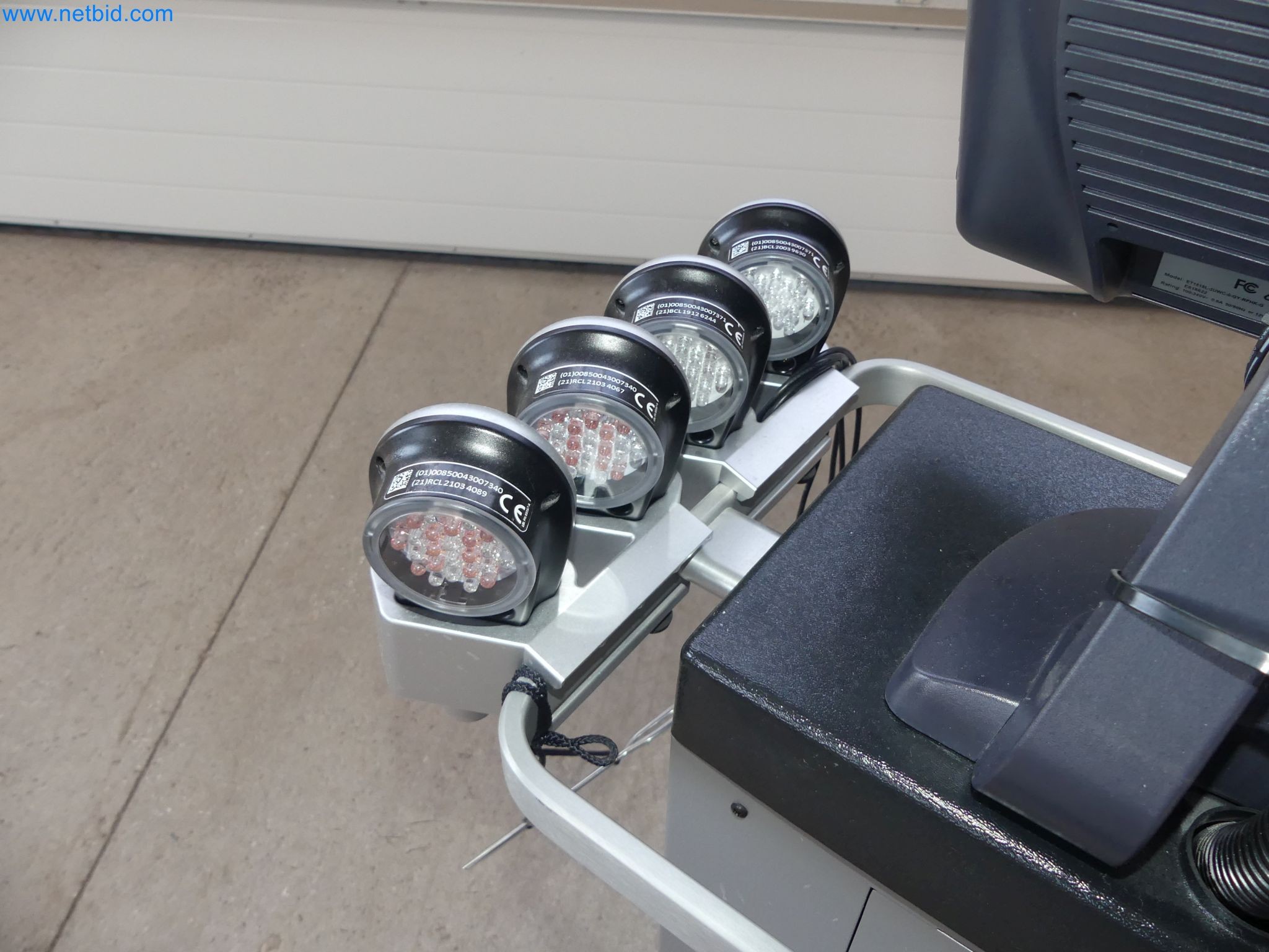 Appareils pour traitements esthétiques-16