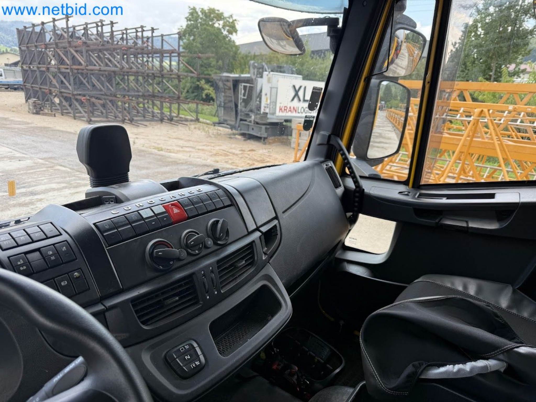 Ciężarówka IVECO 160-320 Eurocargo z żurawiem załadunkowym Palfinger PK 18002-EH B Power Link Plus-13