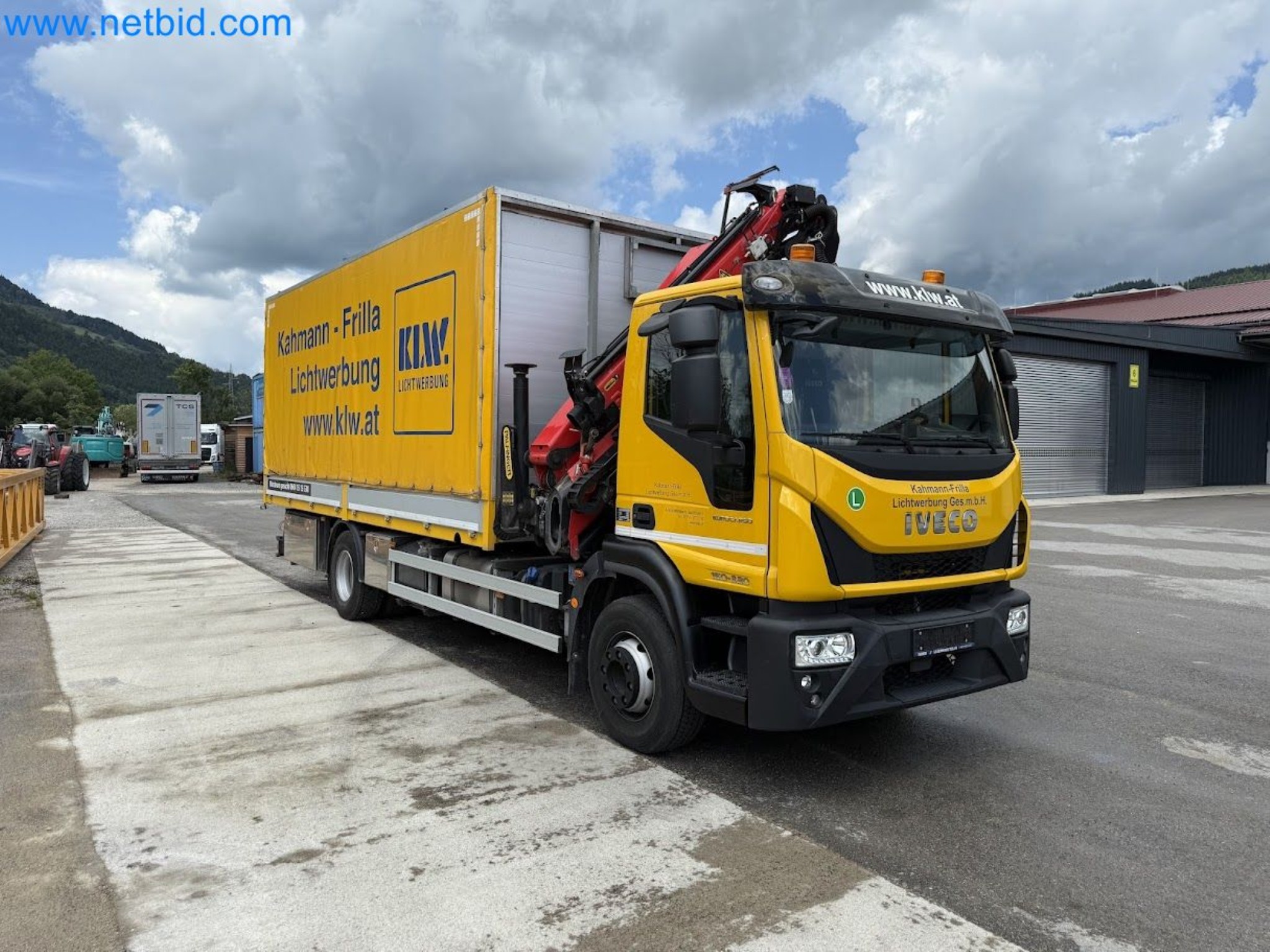 Ciężarówka IVECO 160-320 Eurocargo z żurawiem załadunkowym Palfinger PK 18002-EH B Power Link Plus-1