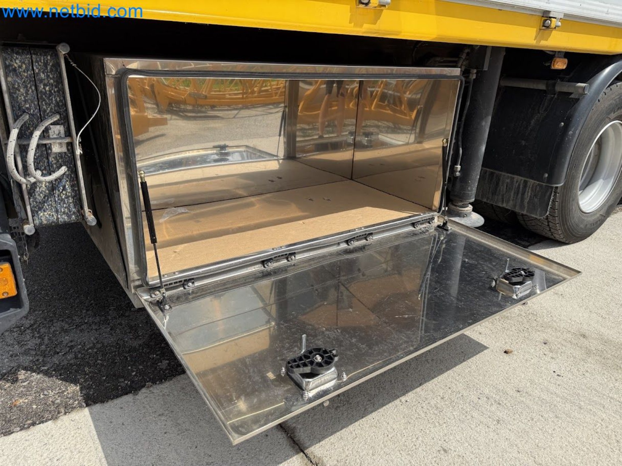 Ciężarówka IVECO 160-320 Eurocargo z żurawiem załadunkowym Palfinger PK 18002-EH B Power Link Plus-28