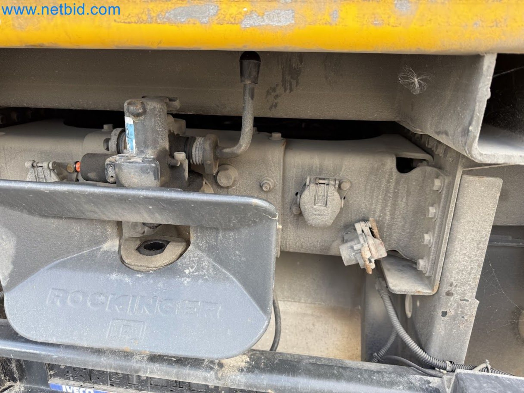 Ciężarówka IVECO 160-320 Eurocargo z żurawiem załadunkowym Palfinger PK 18002-EH B Power Link Plus-40