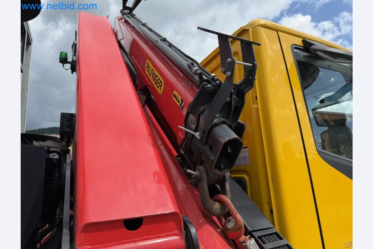 IVECO 160-320 Eurocargo truck with Palfinger PK 18002-EH B Power Link Plus loading crane-49