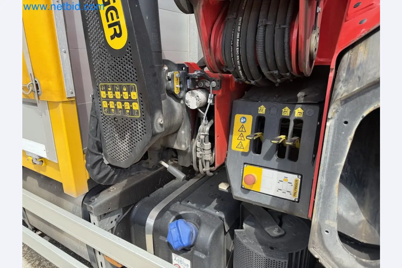 IVECO 160-320 Eurocargo truck with Palfinger PK 18002-EH B Power Link Plus loading crane-50
