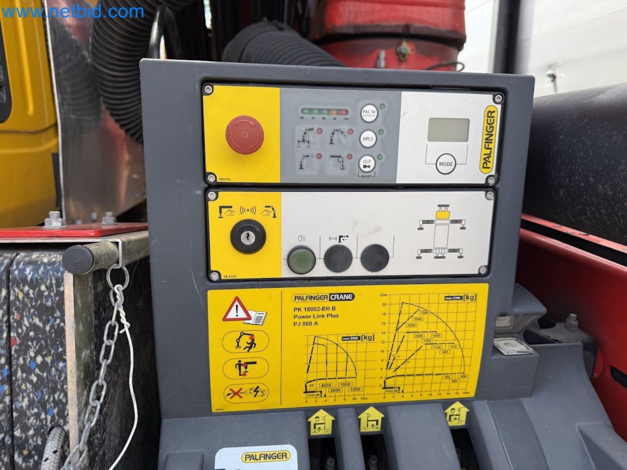 Ciężarówka IVECO 160-320 Eurocargo z żurawiem załadunkowym Palfinger PK 18002-EH B Power Link Plus-59