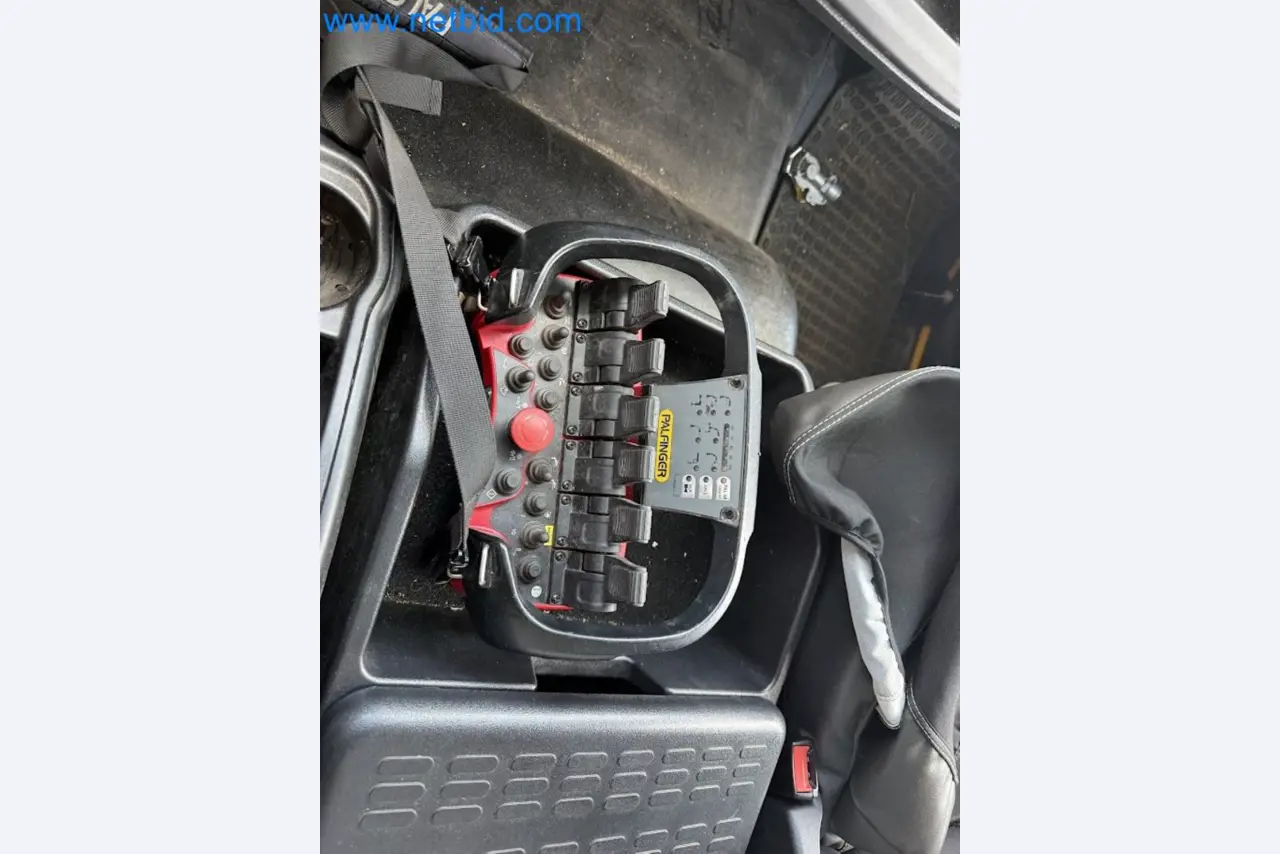 IVECO 160-320 Eurocargo truck with Palfinger PK 18002-EH B Power Link Plus loading crane-69