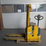 thumbnail-div. Hoch- und Niederhubwagen aus einem Lagerbestand-1