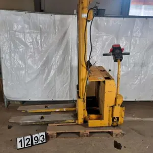 Elektro-Deichselstapler / Hochhubwagen Jungheinrich