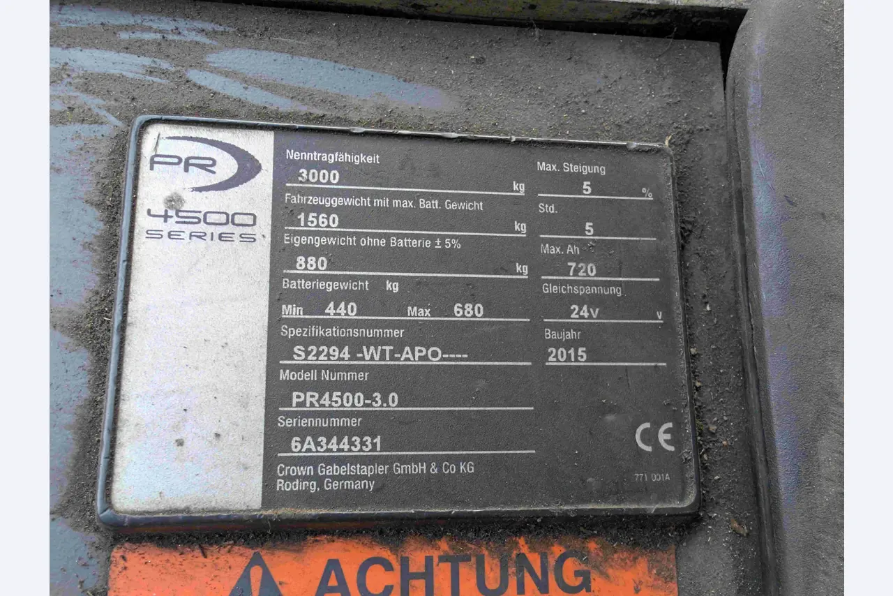 Various high and low lift trucks from stock-4