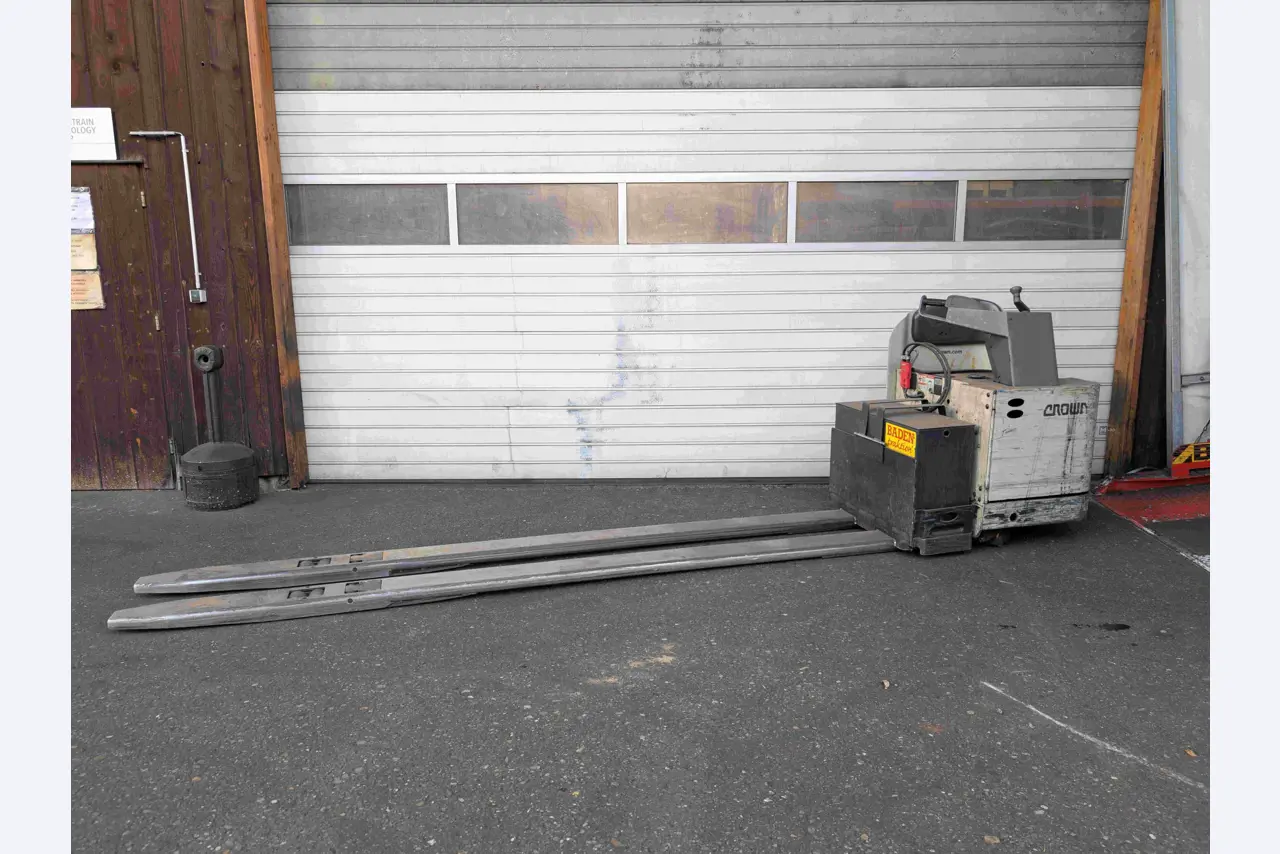 Various high and low lift trucks from stock-1