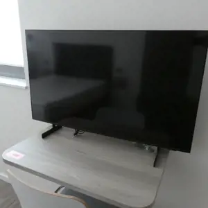 43" flat screen TV Samsung HG43AU800