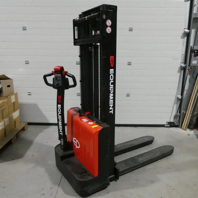 Electric pallet truck EP EST122