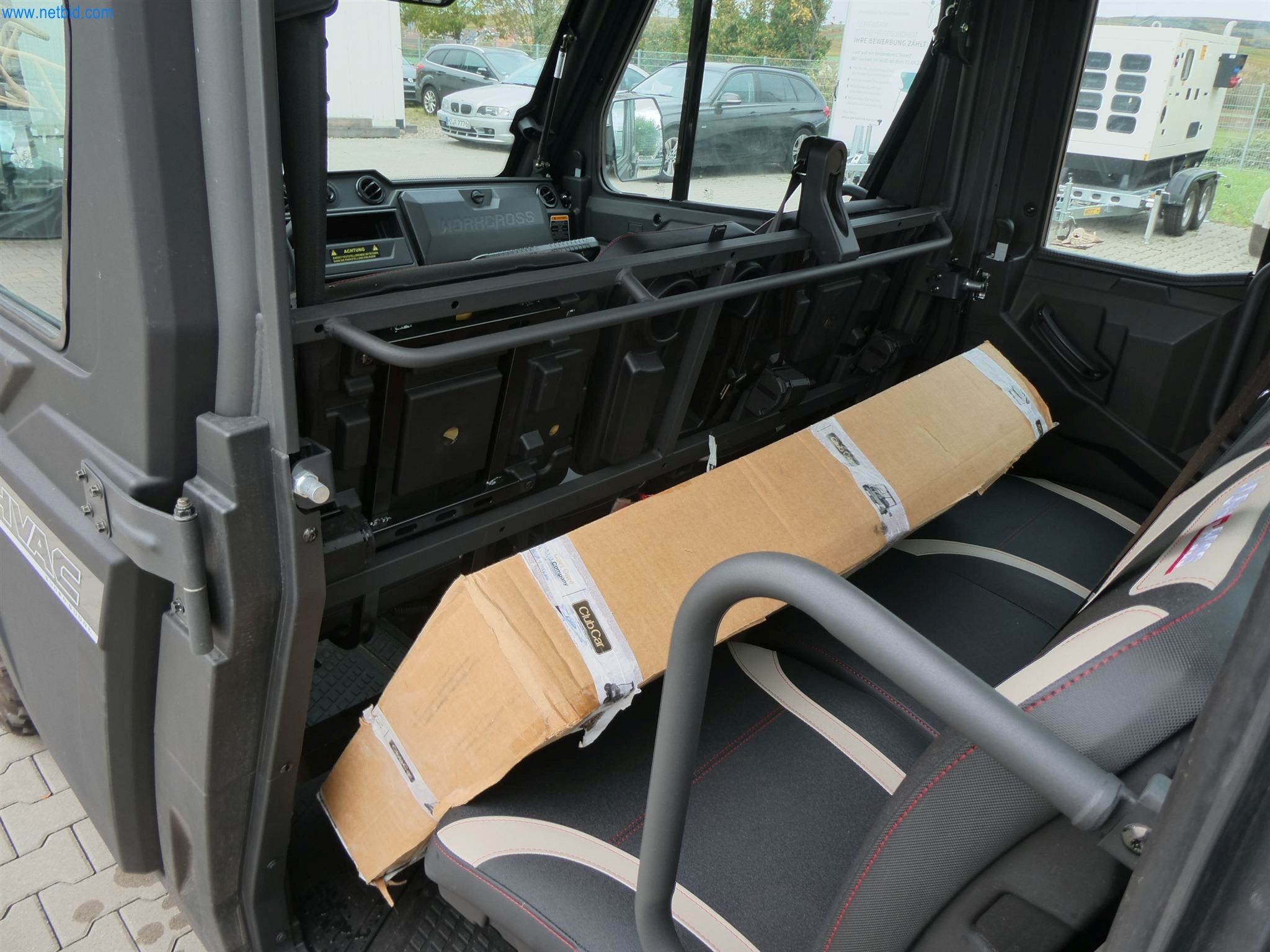 Maszyny budowlane, transportowe, sprzęt biurowy-10