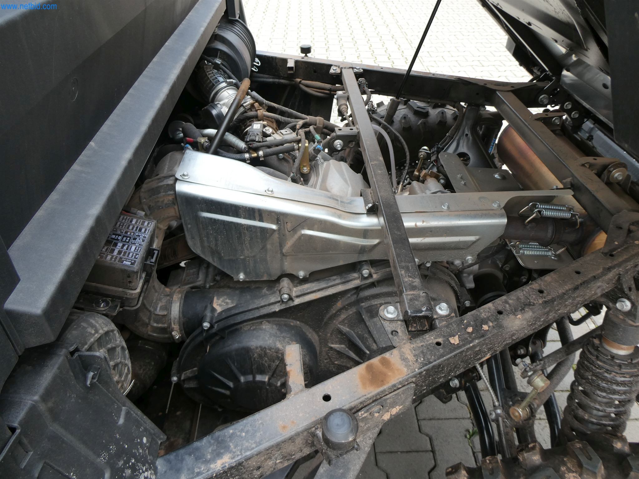 Maszyny budowlane, transportowe, sprzęt biurowy-16