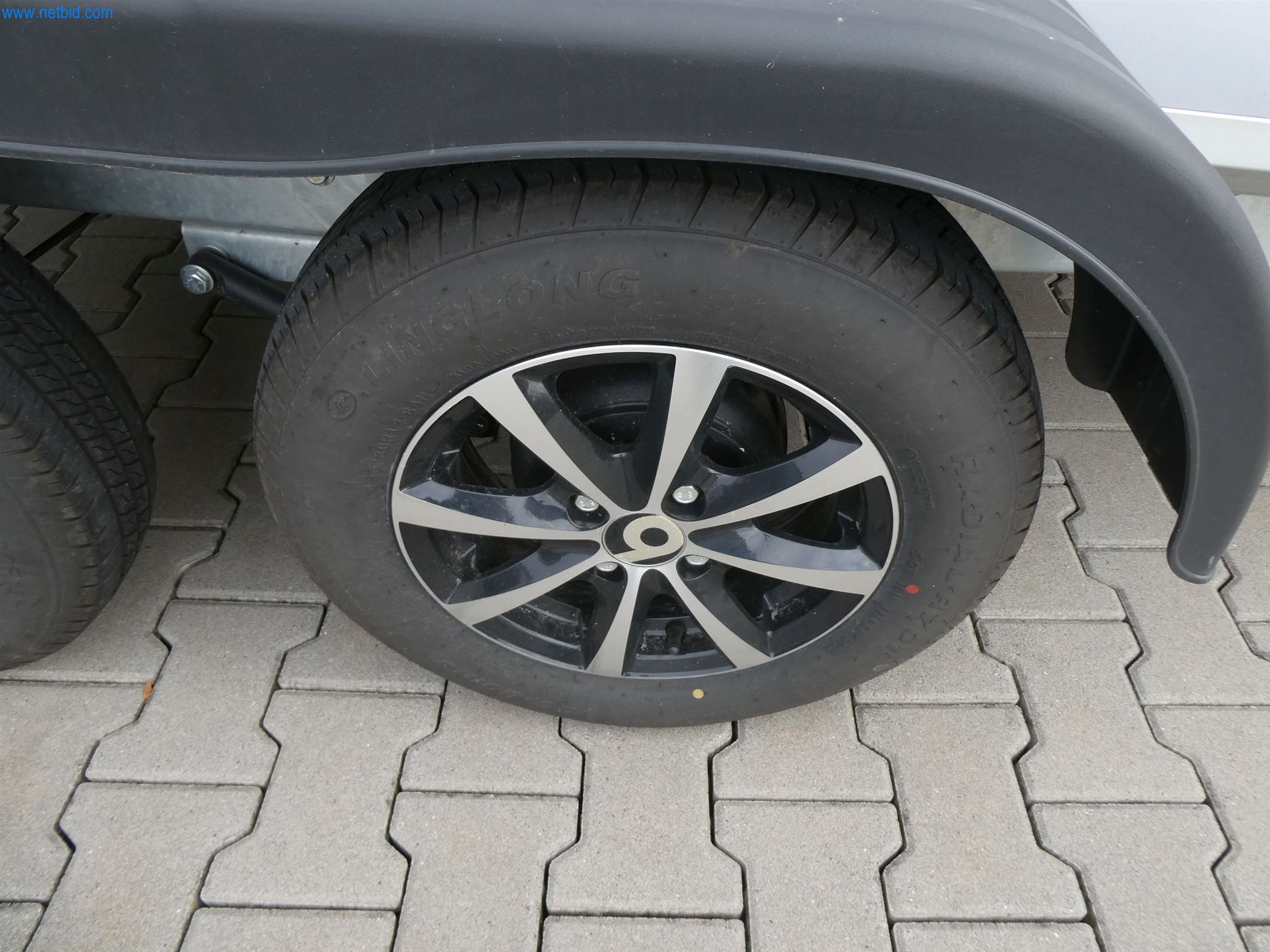 Maszyny budowlane, transportowe, sprzęt biurowy-12