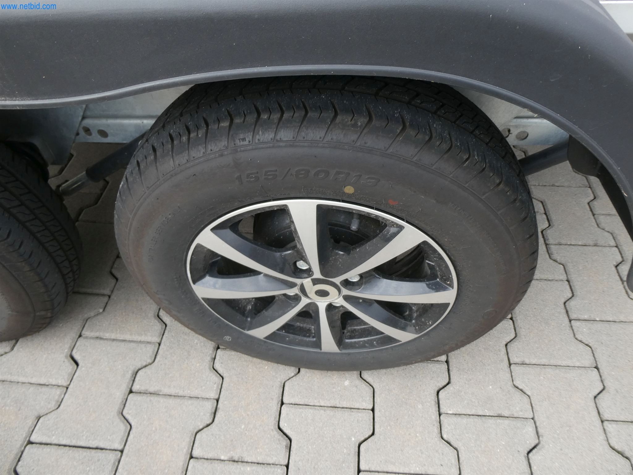 Maszyny budowlane, transportowe, sprzęt biurowy-17