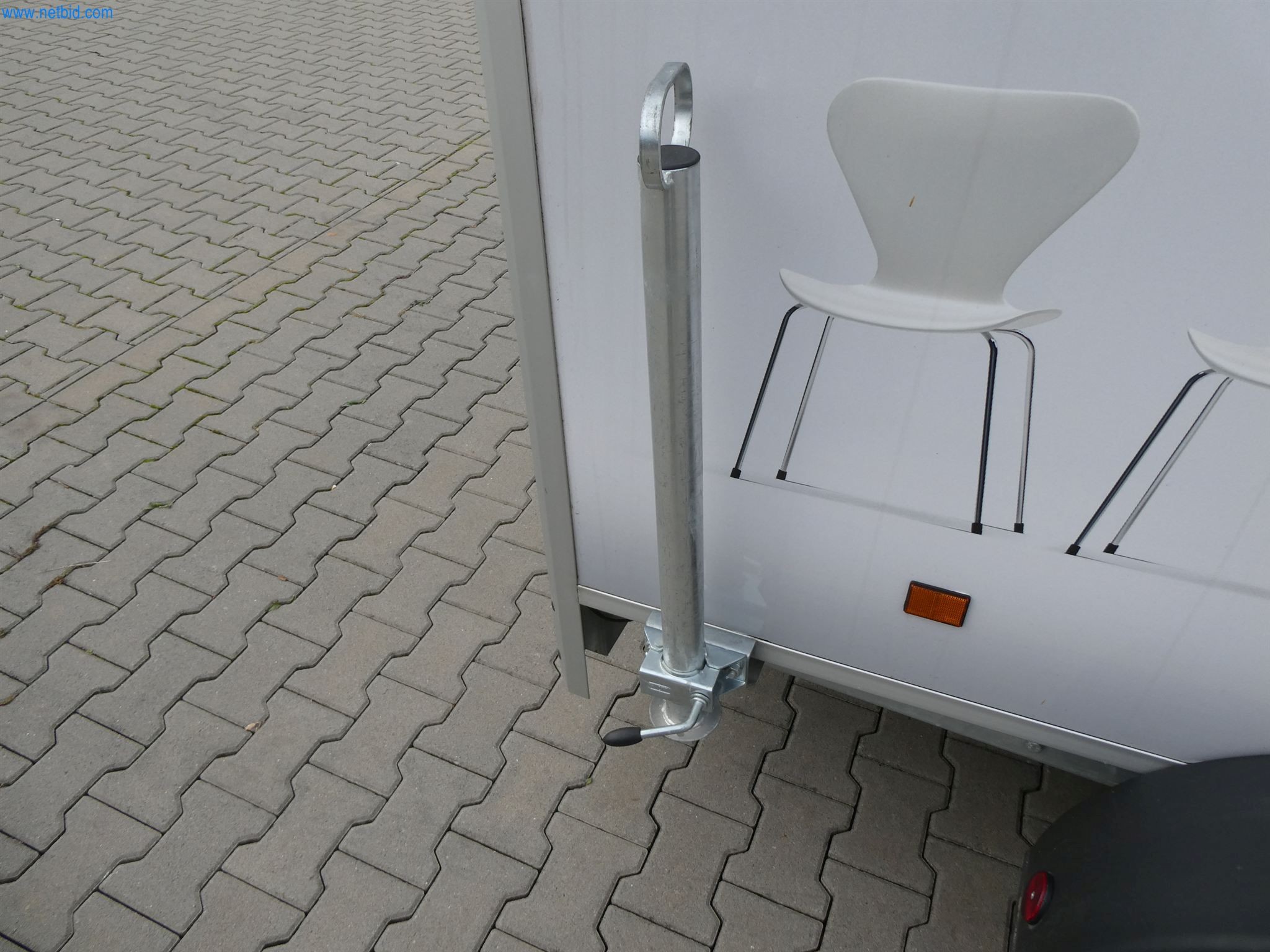 Maszyny budowlane, transportowe, sprzęt biurowy-4