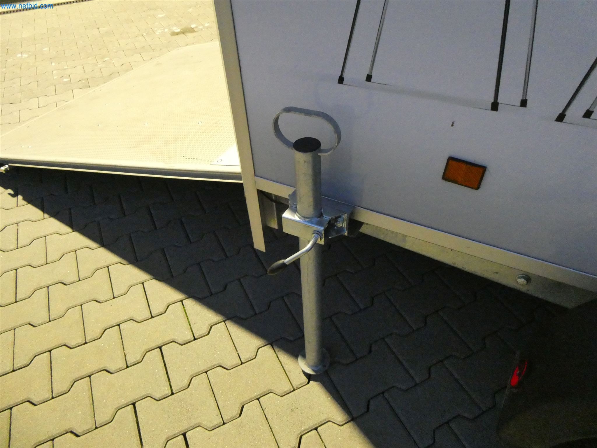 Maszyny budowlane, transportowe, sprzęt biurowy-4