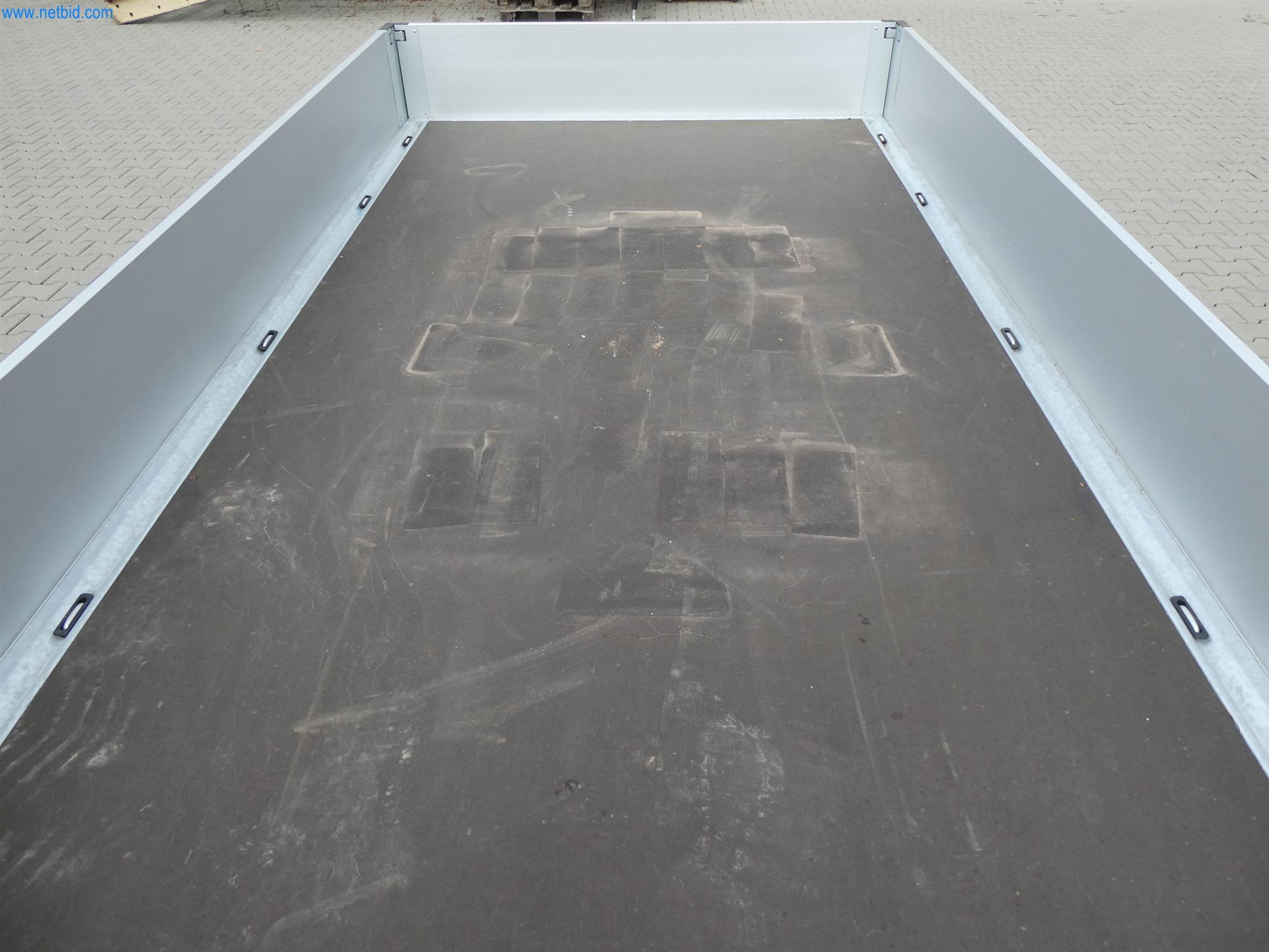 Maszyny budowlane, transportowe, sprzęt biurowy-3