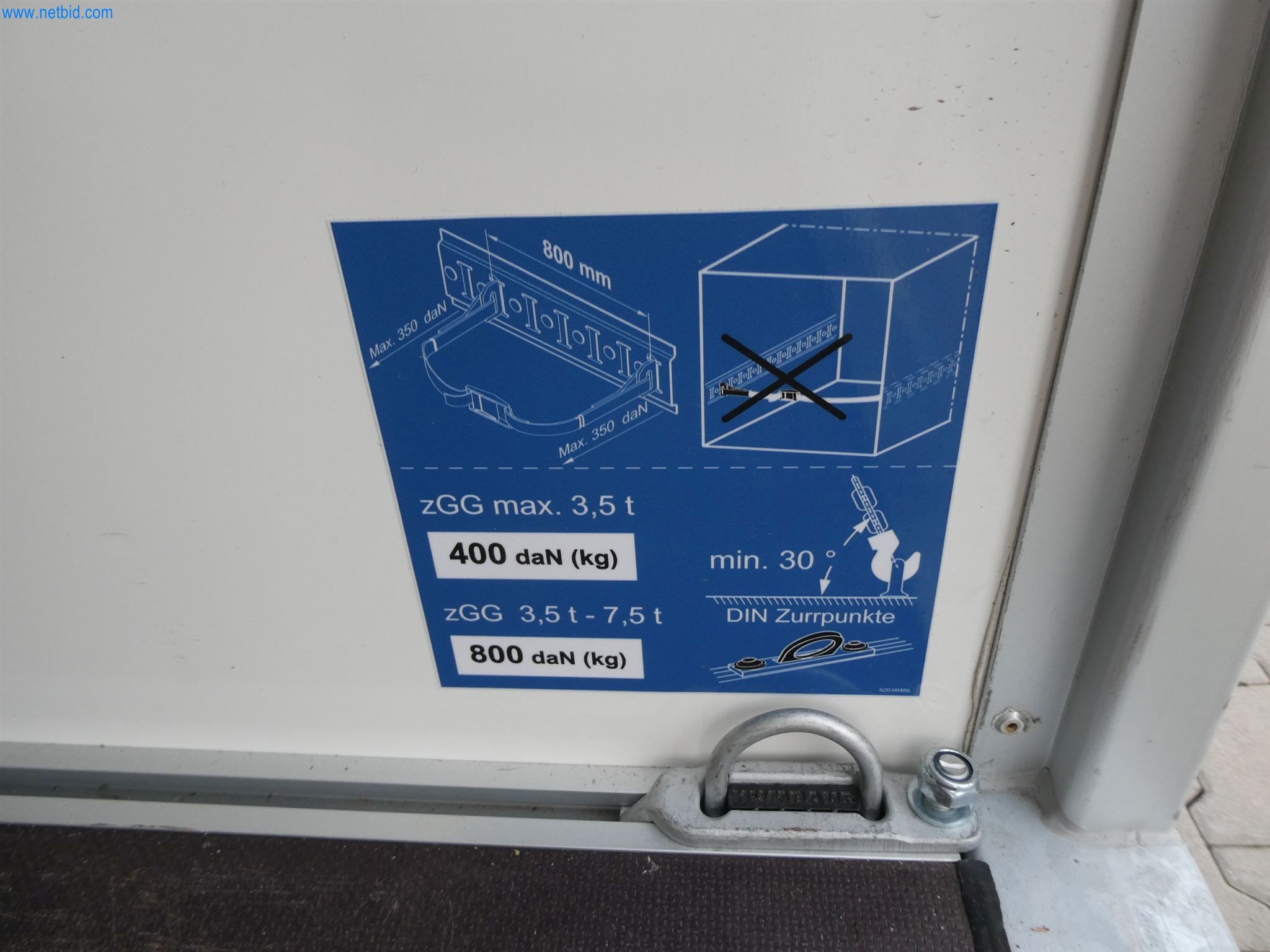 Maszyny budowlane, transportowe, sprzęt biurowy-11