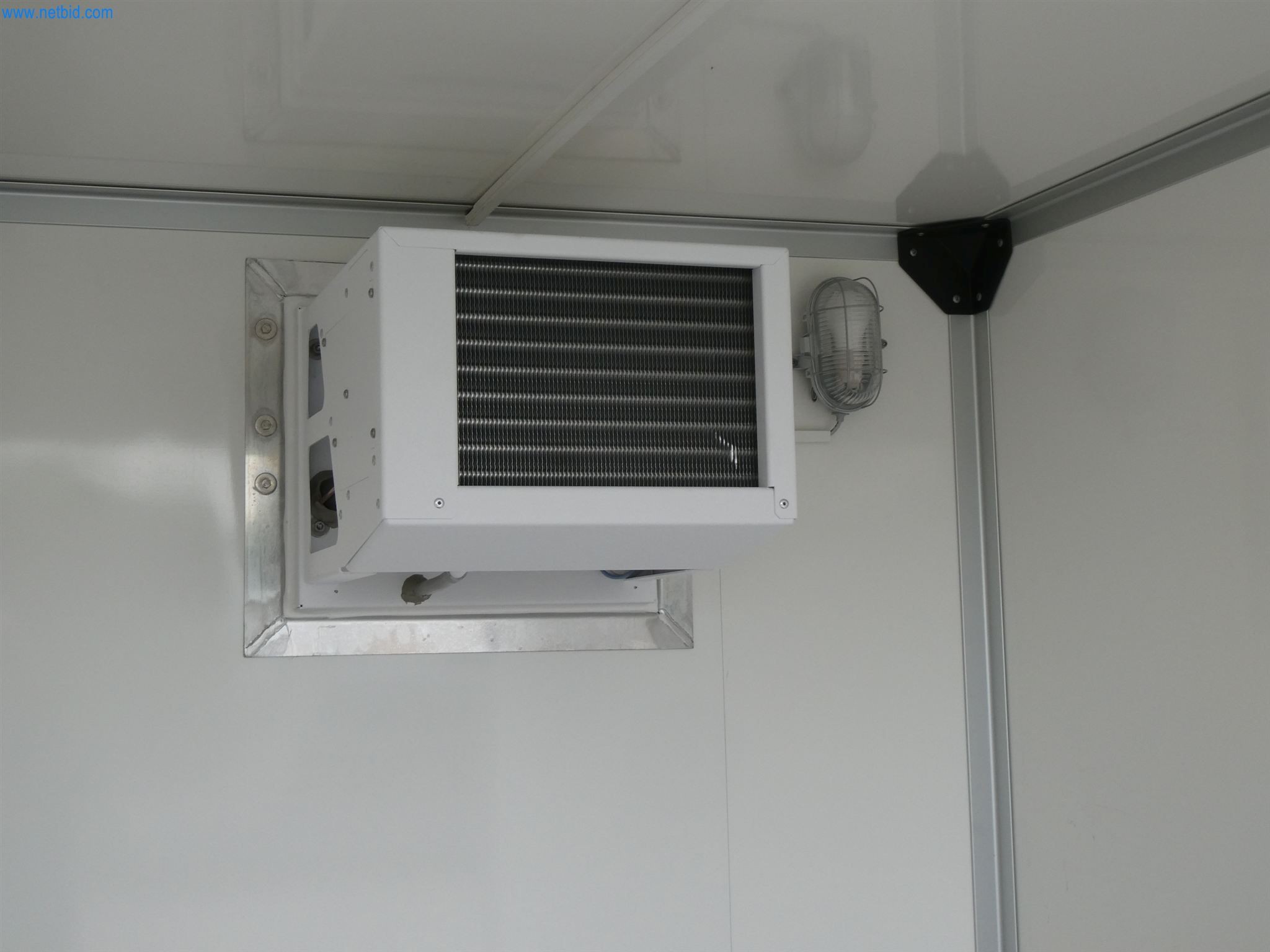 Maszyny budowlane, transportowe, sprzęt biurowy-6