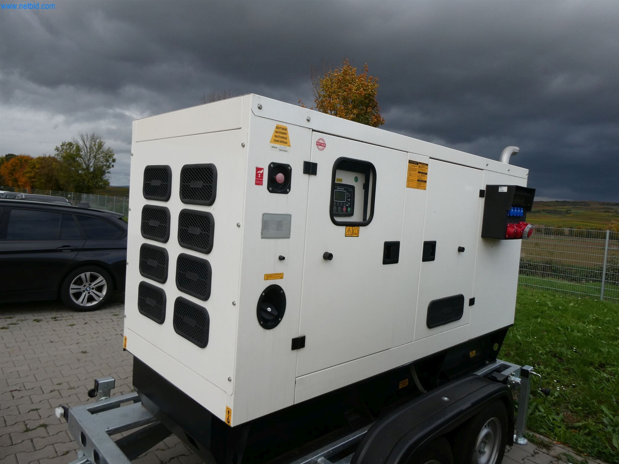 Machines pour la construction de bâtiments, le transport, l'équipement de bureau-19