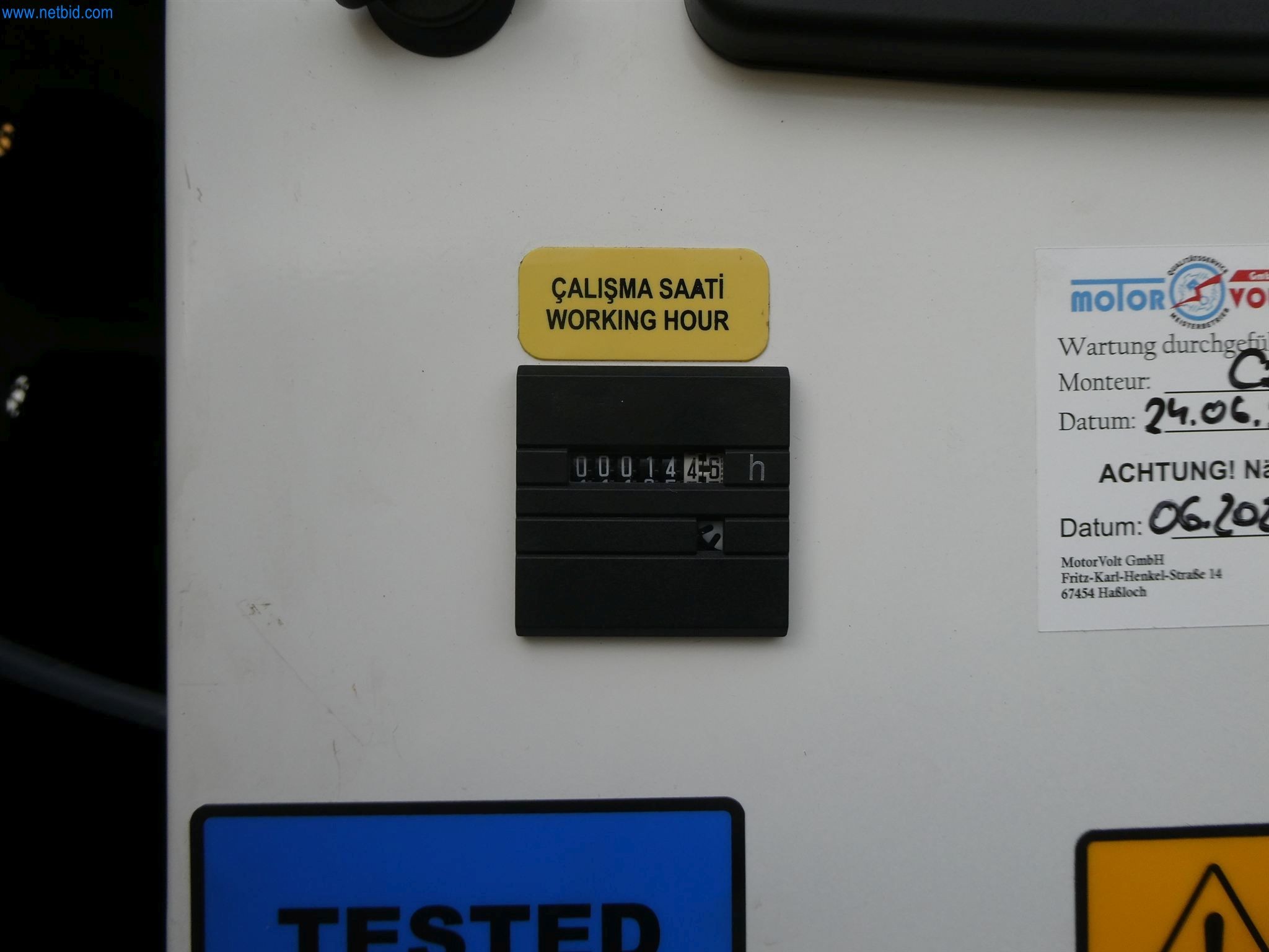 Machines pour la construction de bâtiments, le transport, l'équipement de bureau-6