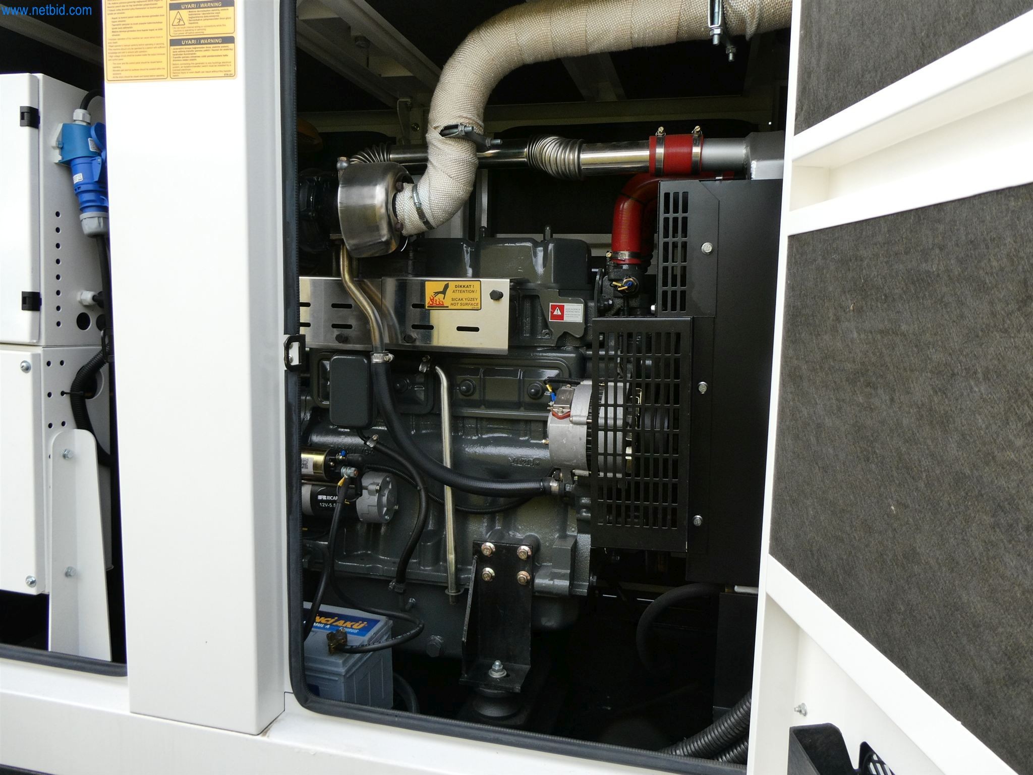 Machines pour la construction de bâtiments, le transport, l'équipement de bureau-8