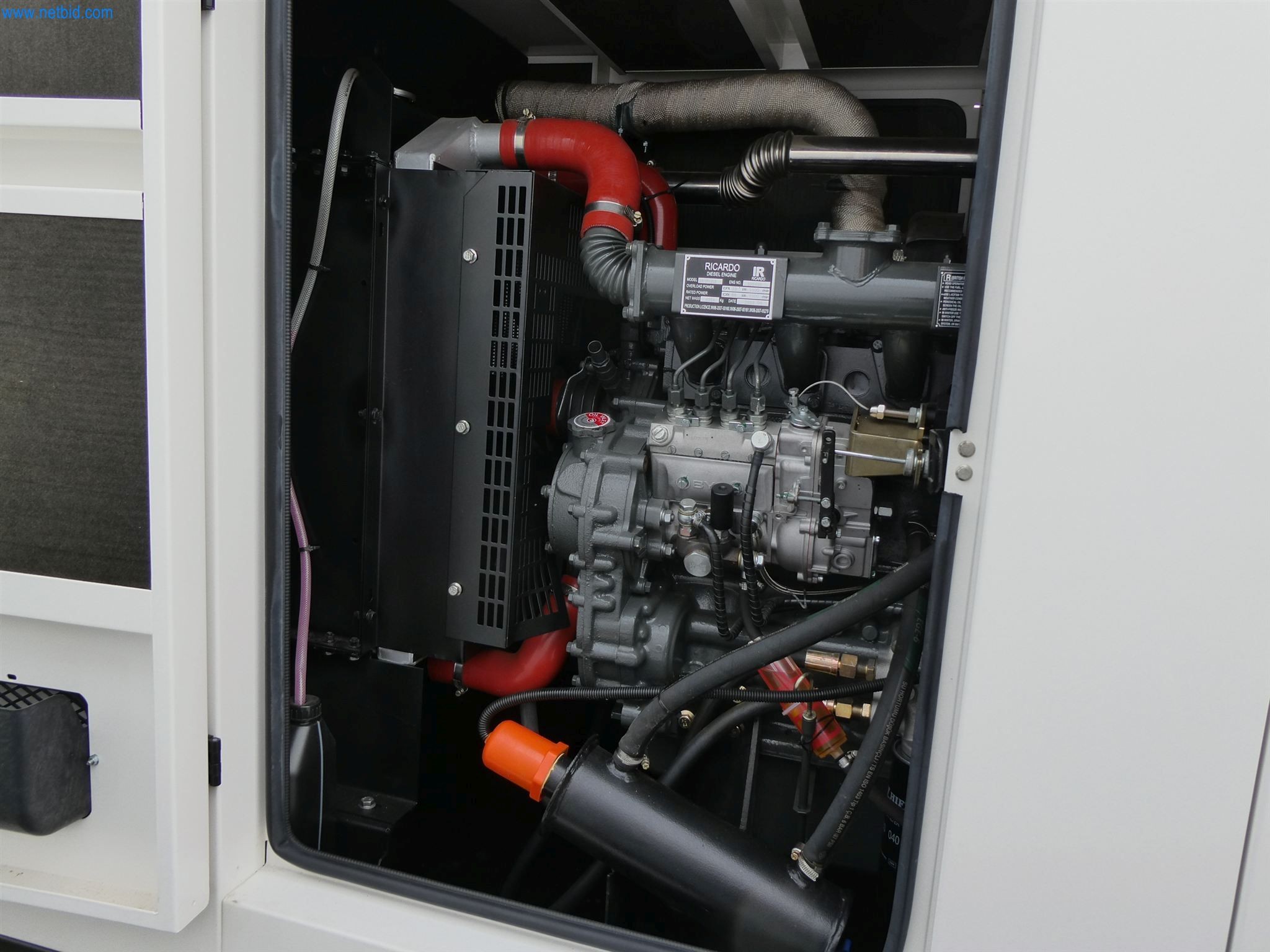 Machines pour la construction de bâtiments, le transport, l'équipement de bureau-9