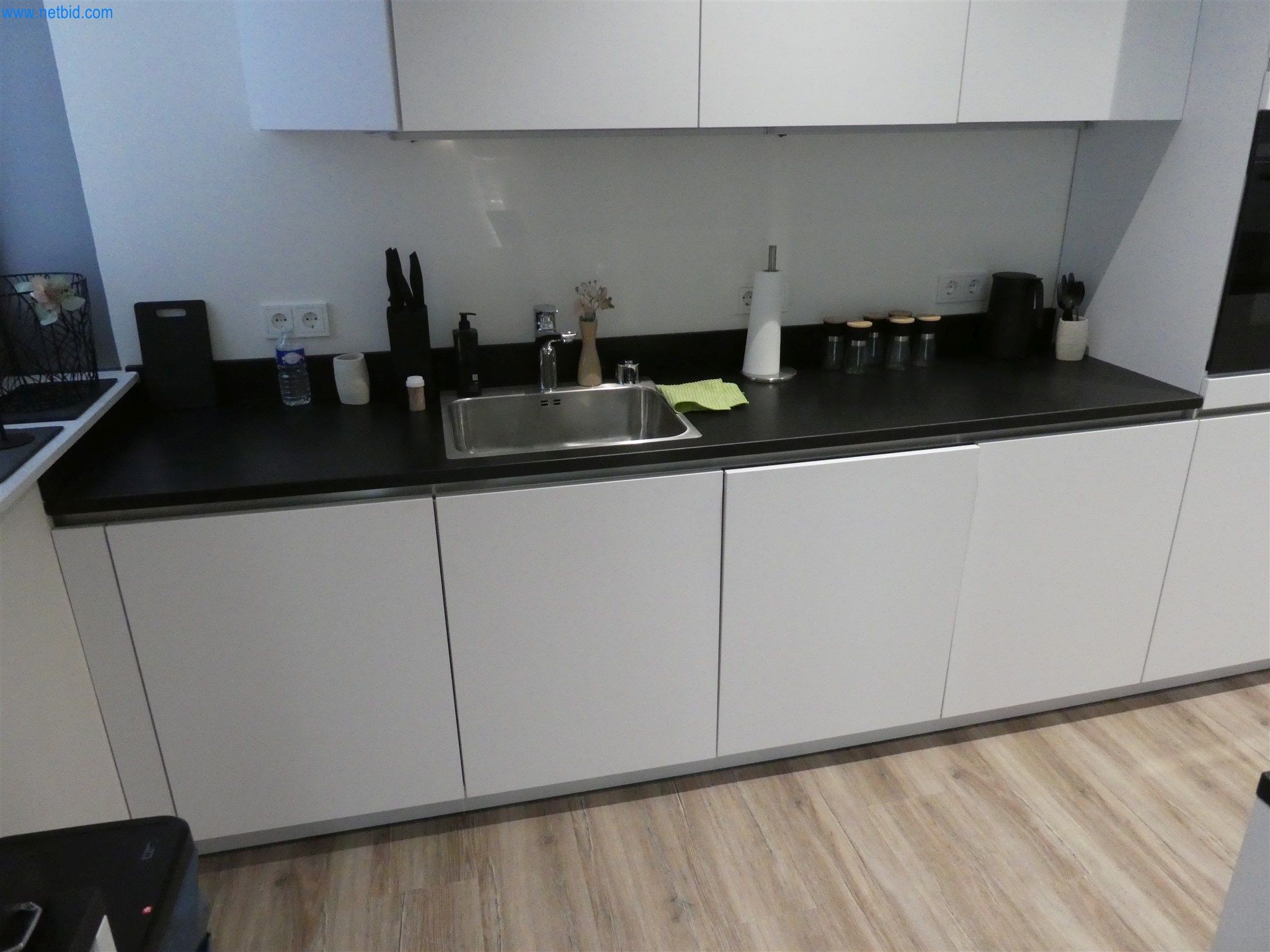 Maszyny budowlane, transportowe, sprzęt biurowy-7