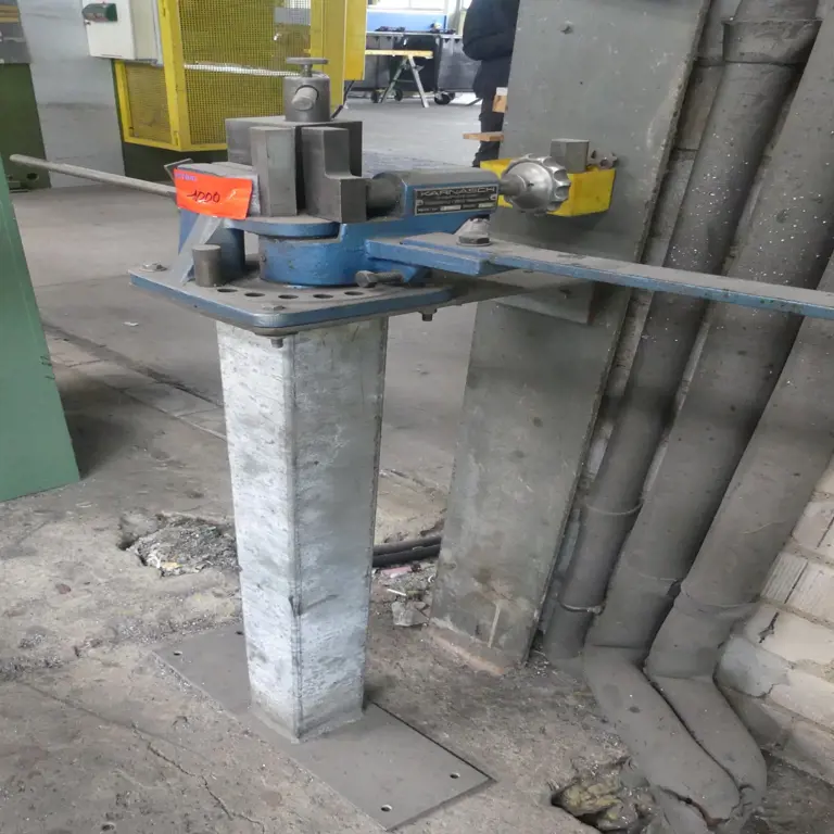 Cintreuse pour aciers plats Karnasch 100E