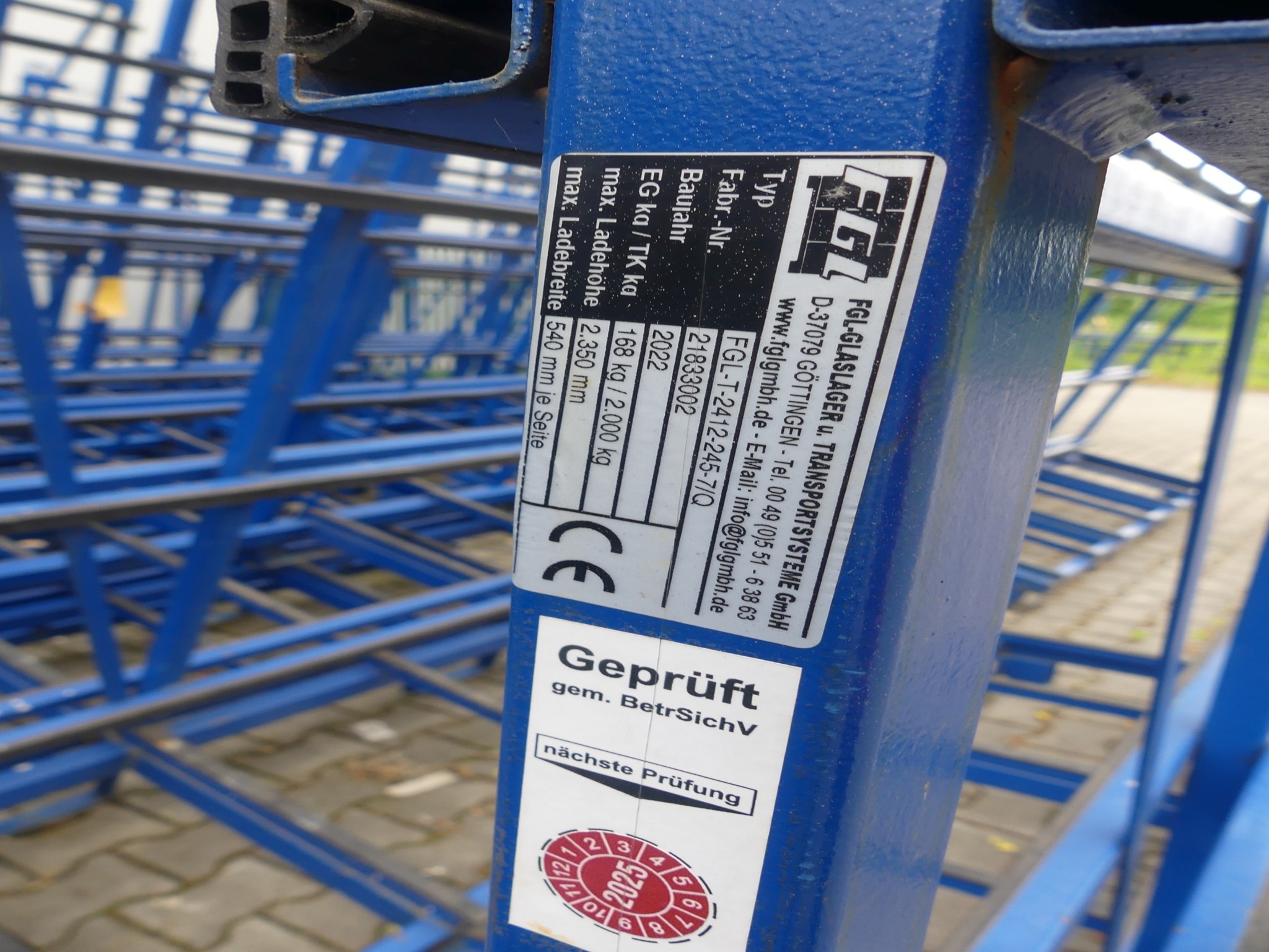 Oprema in dodatki za delavnico iz nekdanjega podjetja za kovinske konstrukcije-3