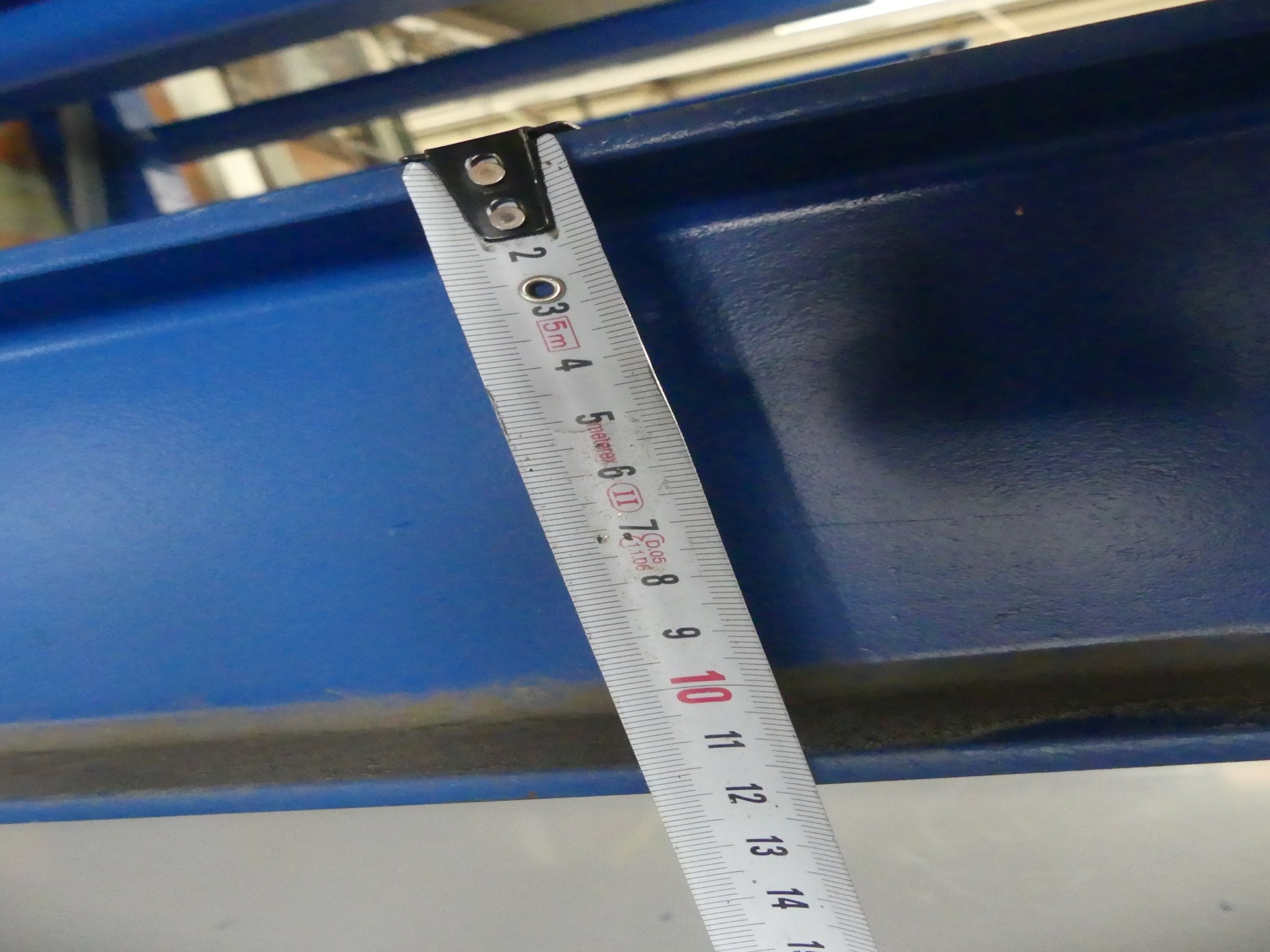 Sprzęt warsztatowy i akcesoria z byłej firmy zajmującej się konstrukcjami metalowymi-3